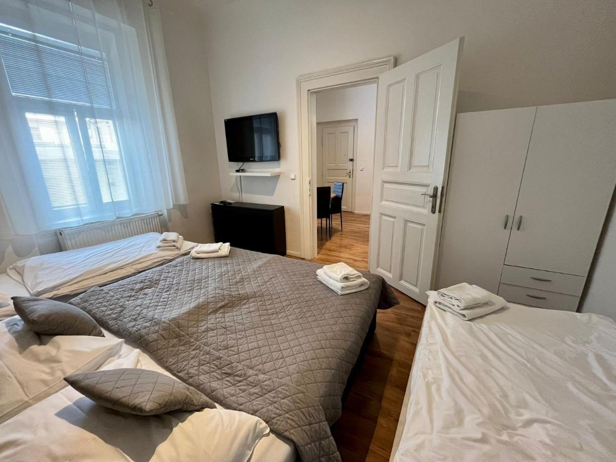Casa Italia Prague Aparthotel Exterior foto