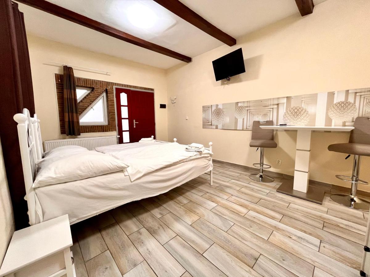 Casa Italia Prague Aparthotel Exterior foto