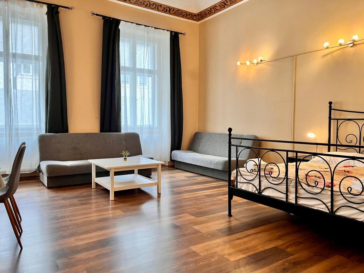 Casa Italia Prague Aparthotel Exterior foto